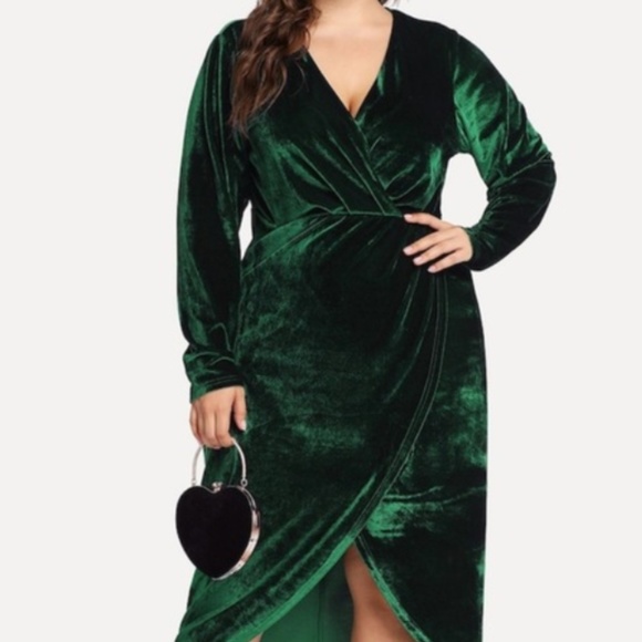 Midi Dark Green Velvet Dress - Picture 1 of 4